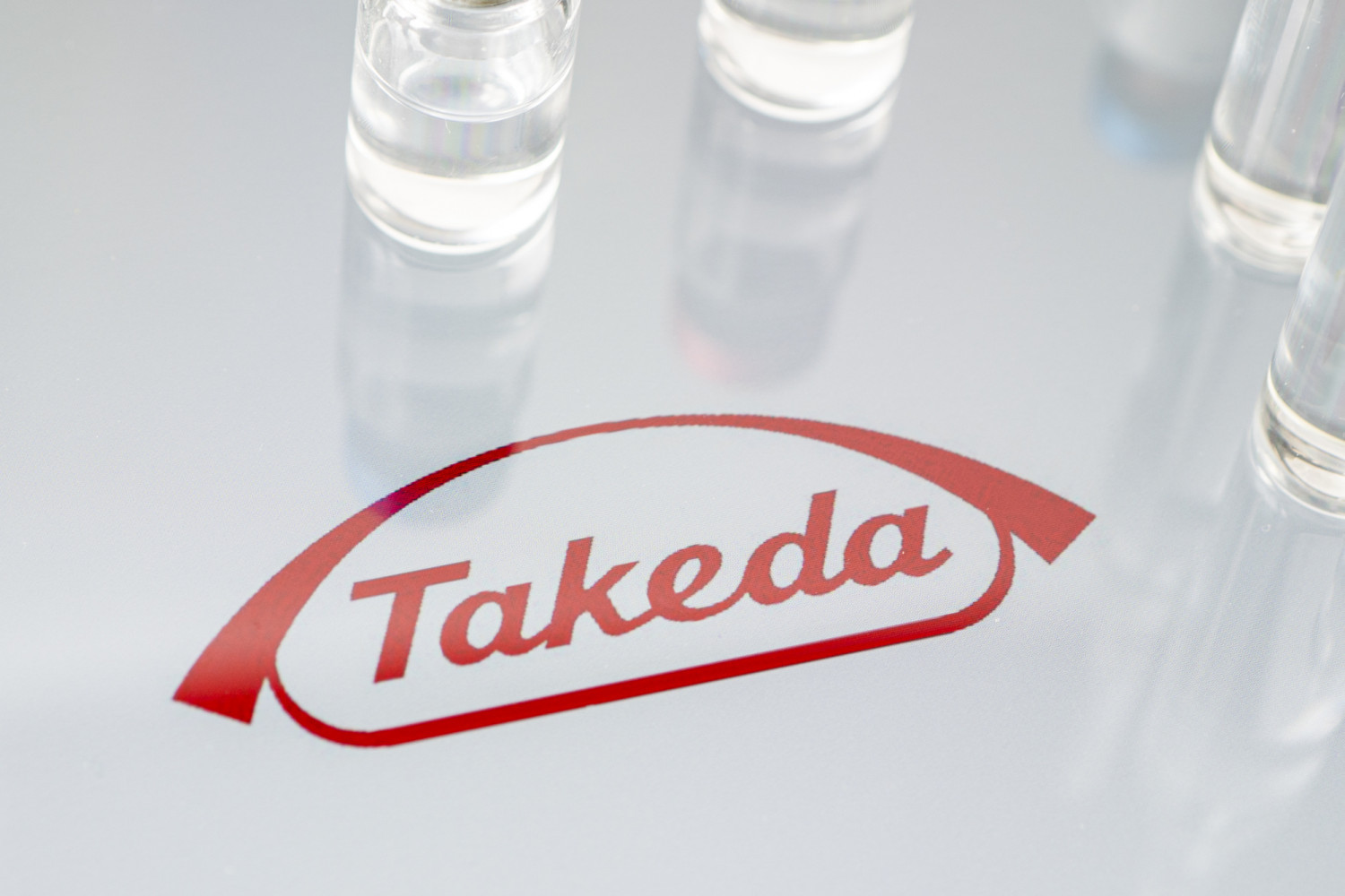 Takeda выкупила у «Генериума» права на три препарата для лечения .