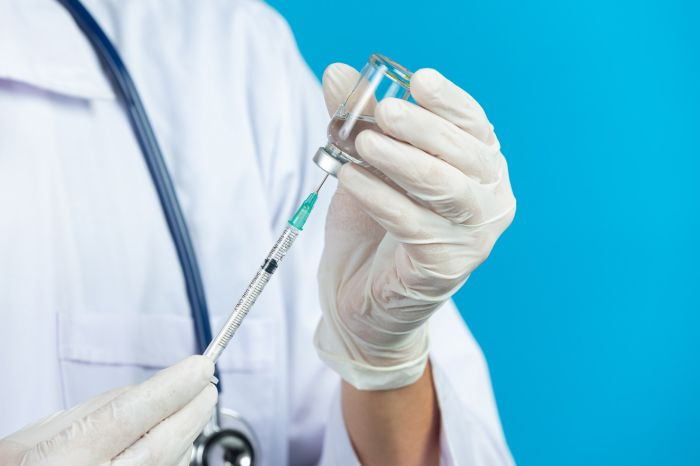 ФМБА готово закрыть потребность в менингококковой и пневмококковой вакцинах после 2025 года