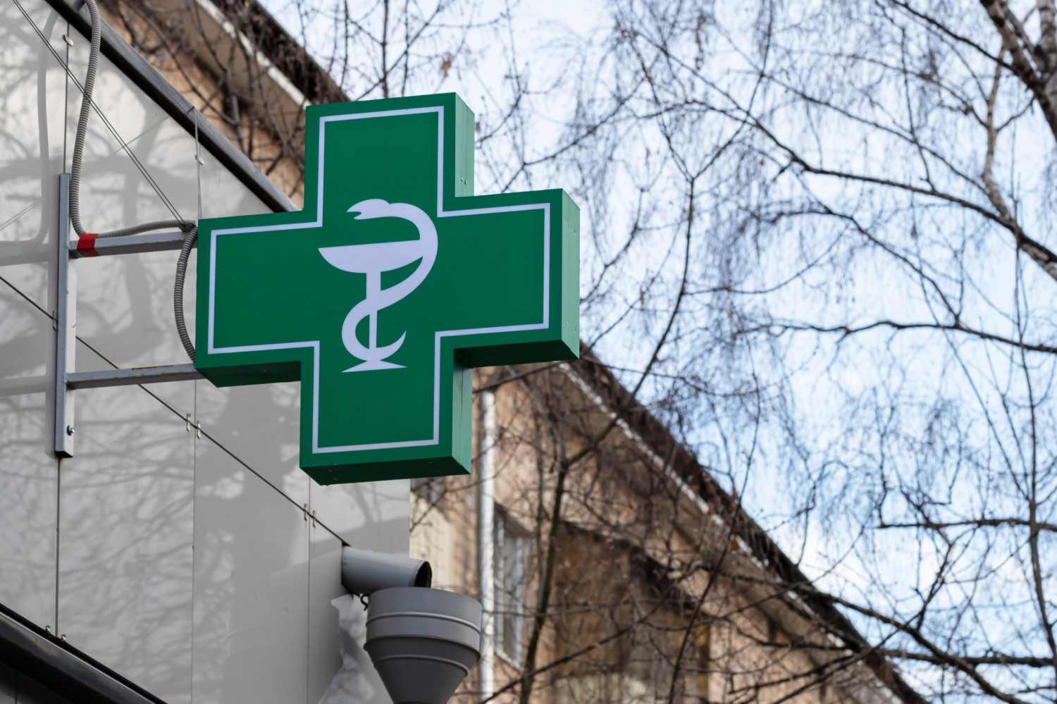 Аптеки «Мелодия здоровья» в Санкт-Петербурге перейдут под управление «Эркафарм»
