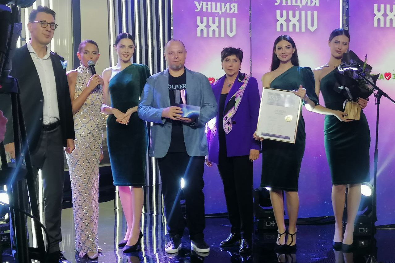 «Здоров.ру» стала региональной аптечной сетью года в конкурсе «Платиновая унция»