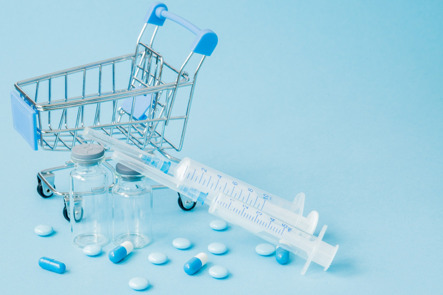 Росстат сообщил о росте цен на лекарства на 1,1% в апреле
