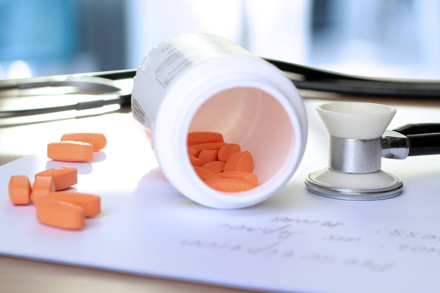 Правительство утвердило сроки предоставления сведений о поставках орфанных препаратов