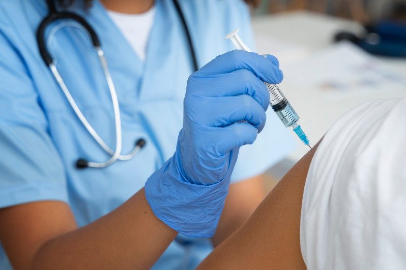 FDA увеличило интервал между инъекциями препарата от болезни Альцгеймера до одного месяца