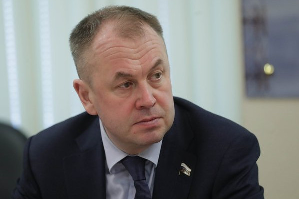 Депутат Наумов предложил увеличить закупки лекарств для диабетиков за счет акциза на газировку