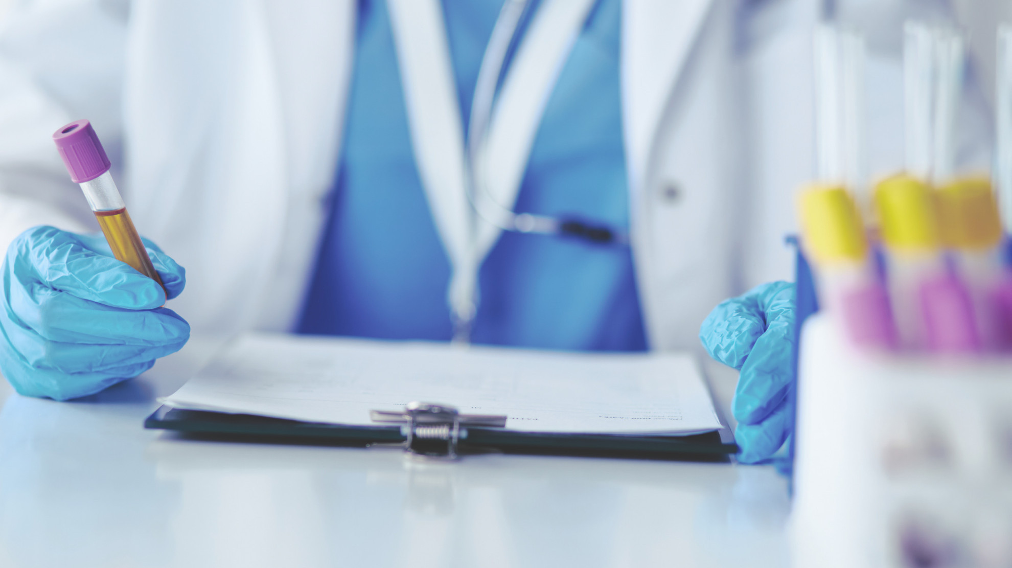 Intellia приостановила исследования CRISPR-терапии после госпитализации участника