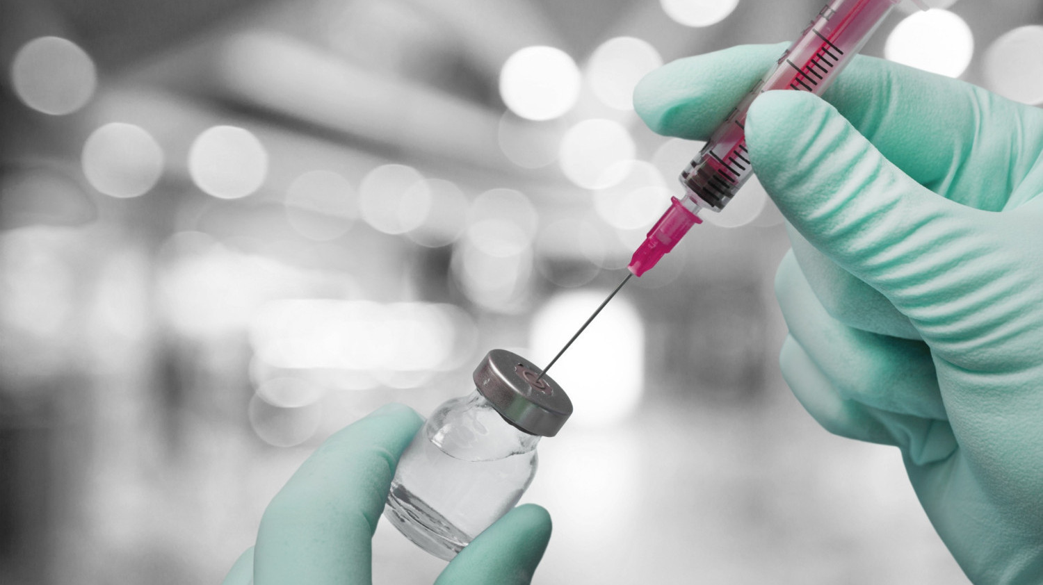 Минздрав России одобрил клиническое применение двух неоантигенных онковакцин