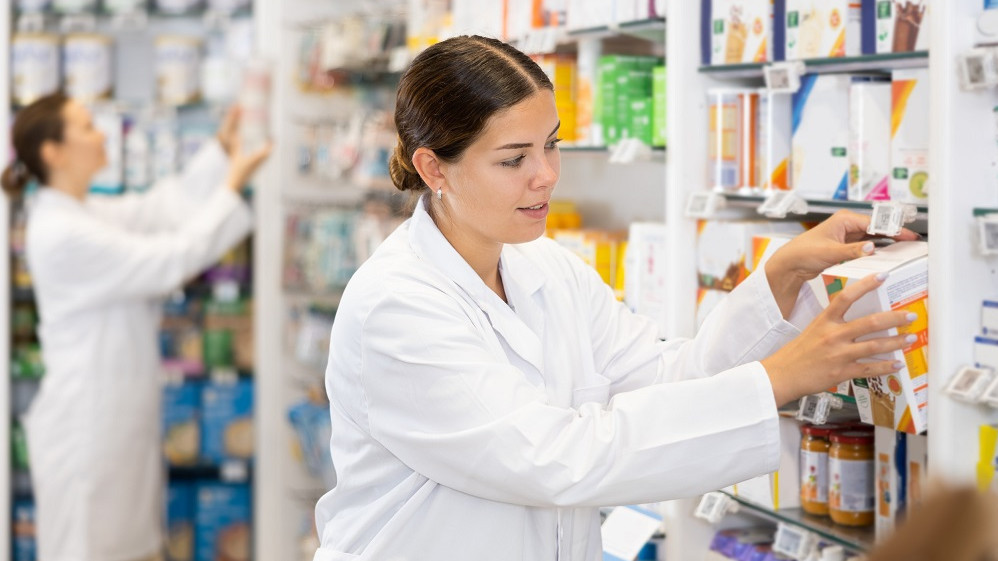 Аналитики фиксируют замедление роста выручки аптек