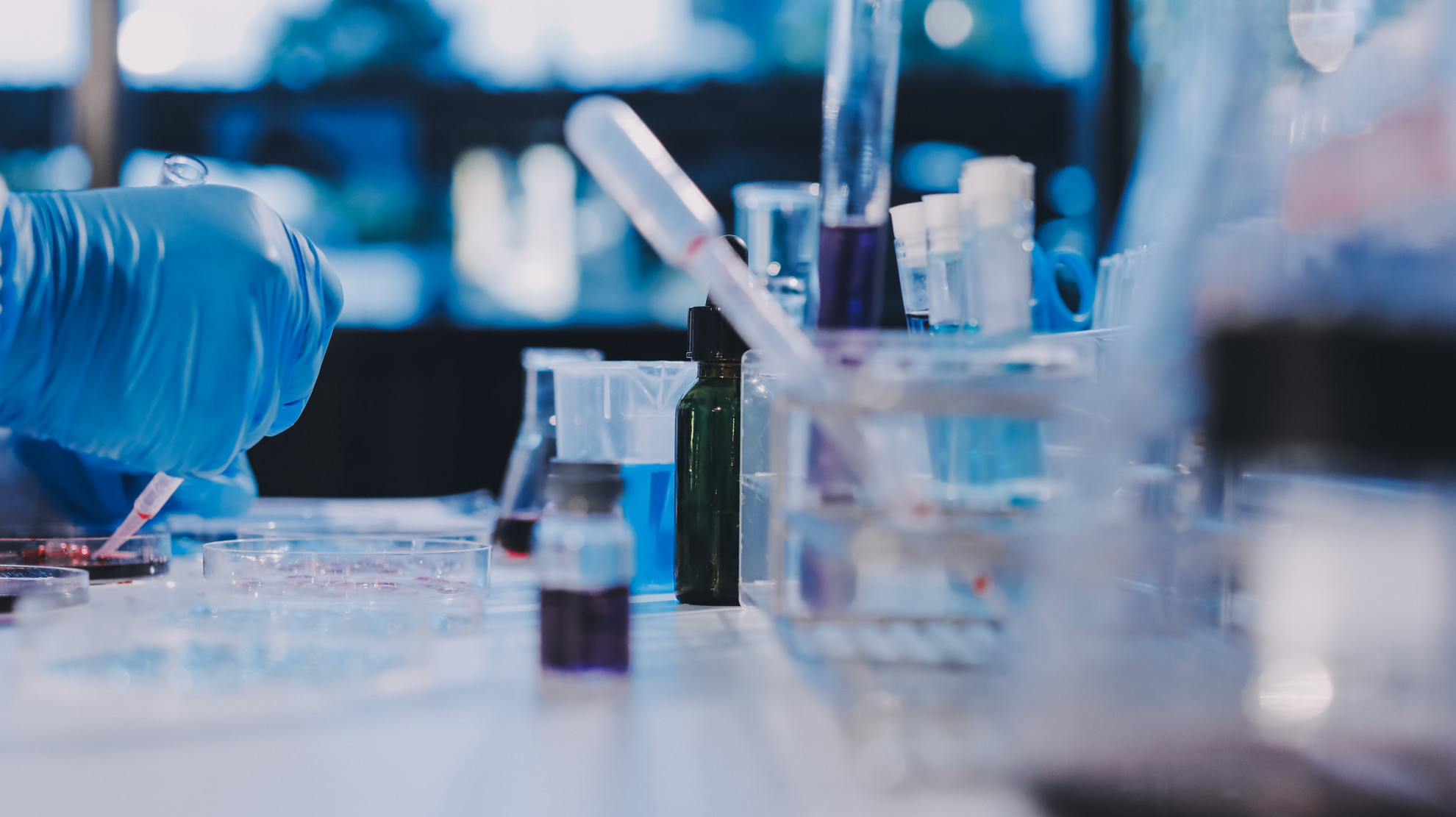 Правительство РФ расширило перечень спиртосодержащих медизделий