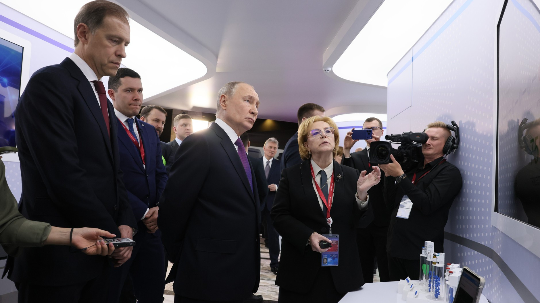 Названы сроки создания вакцин от рака и аллергии на пыльцу березы